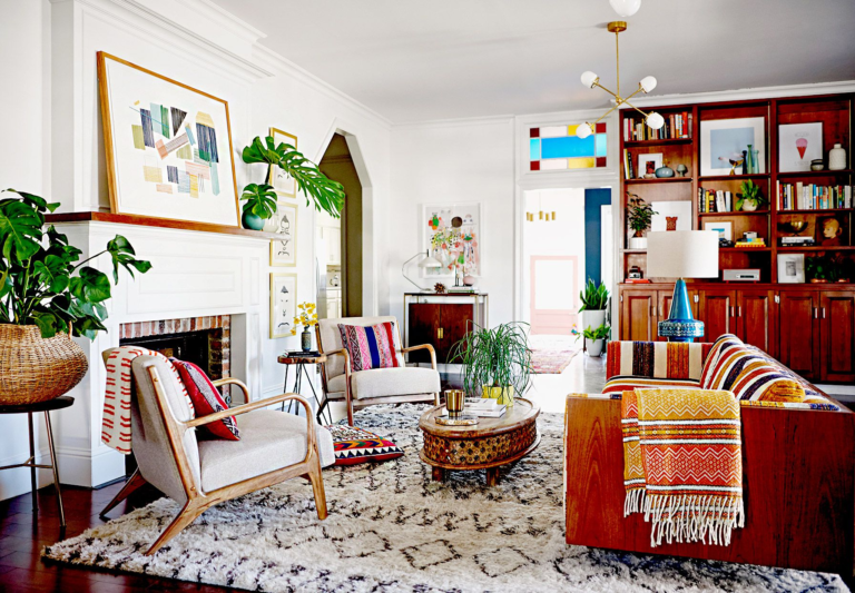 The Ultimate Guide to Decorating Your First Home
